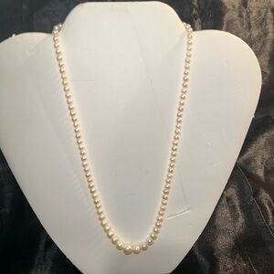 Elegant 9” Long Pearl Necklace With 14K White Gold Clasp
